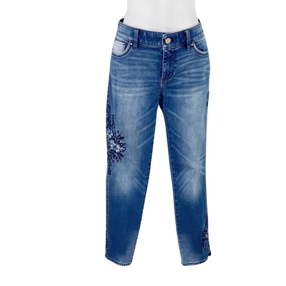 White House Black Market Floral-Embroidered Skinny Crop Jeans 2 - Picture 3 of 12